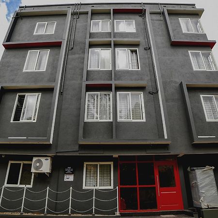 Townhouse Sarvar Hospitality Near Ascendas Park Square Mall Bangalore Buitenkant foto