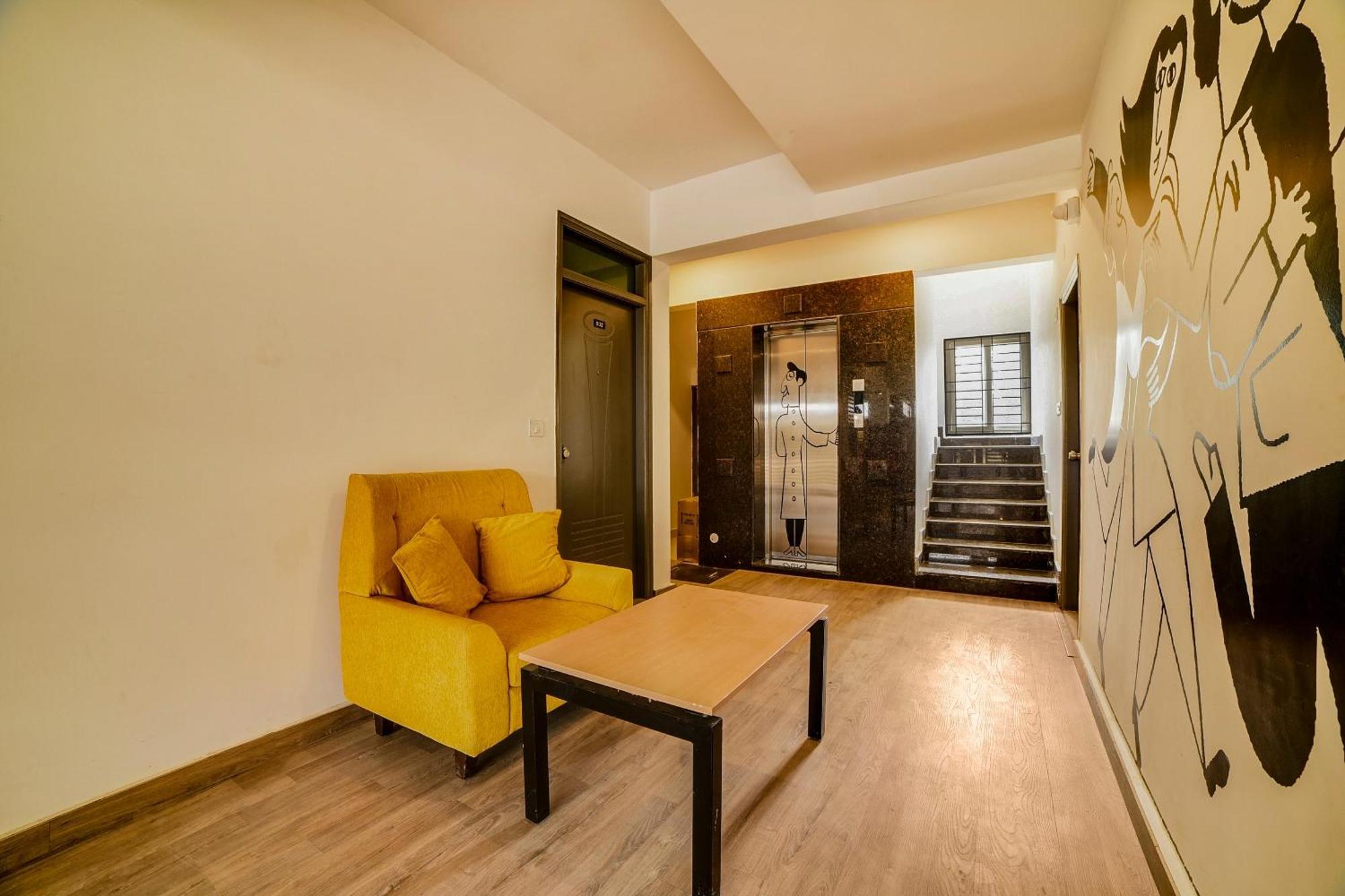 Townhouse Sarvar Hospitality Near Ascendas Park Square Mall Bangalore Buitenkant foto